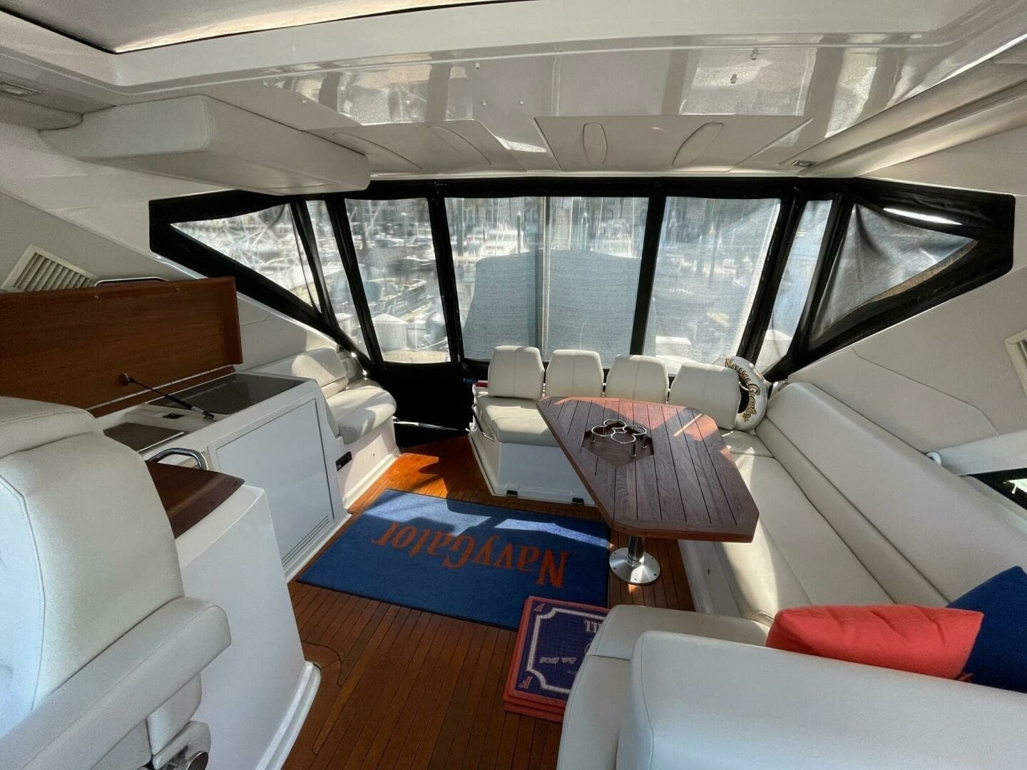 Regal 52 Sport Coupe - Helm Deck Seating