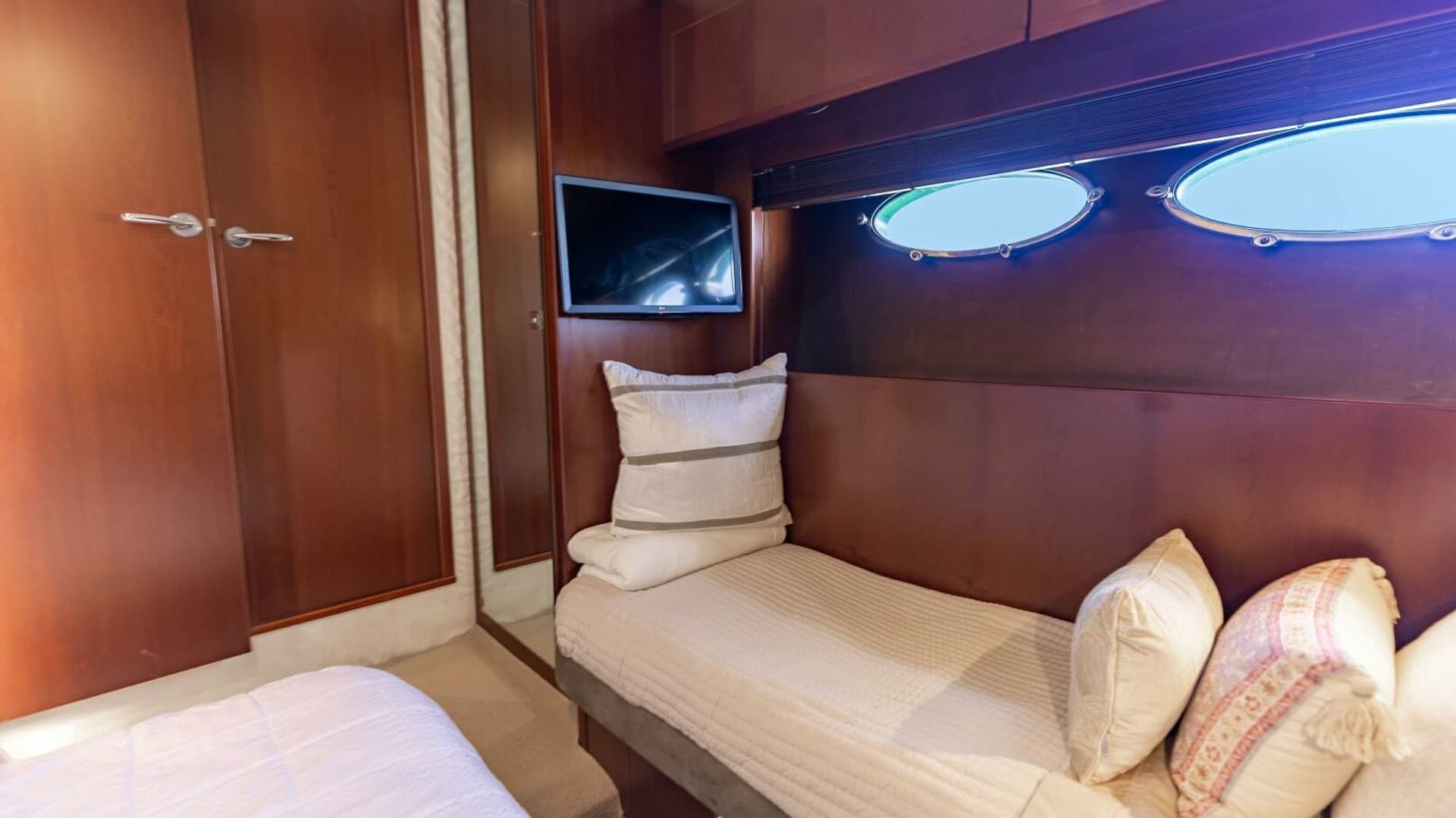 2011 Princess 64 'Harbor Story' - Guest Stateroom