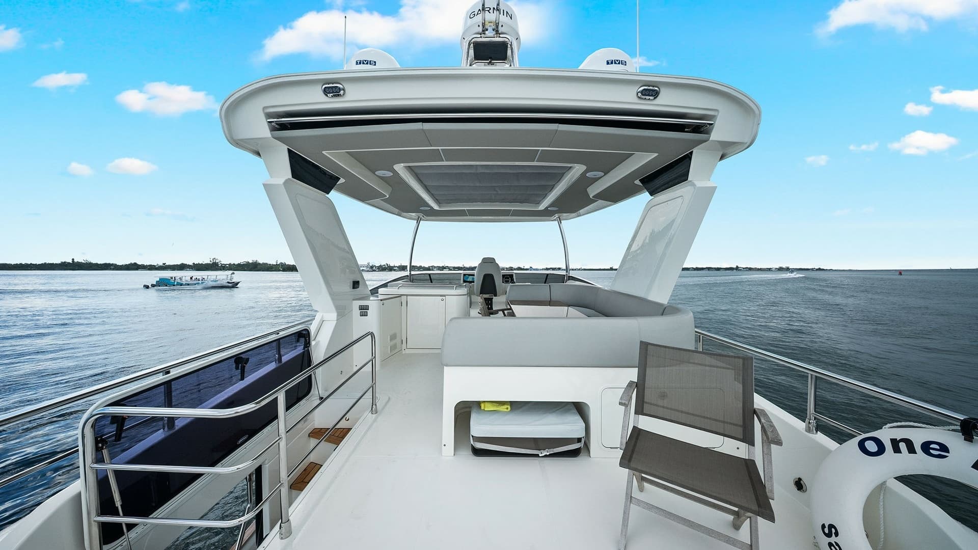 Flybridge Lounge Area