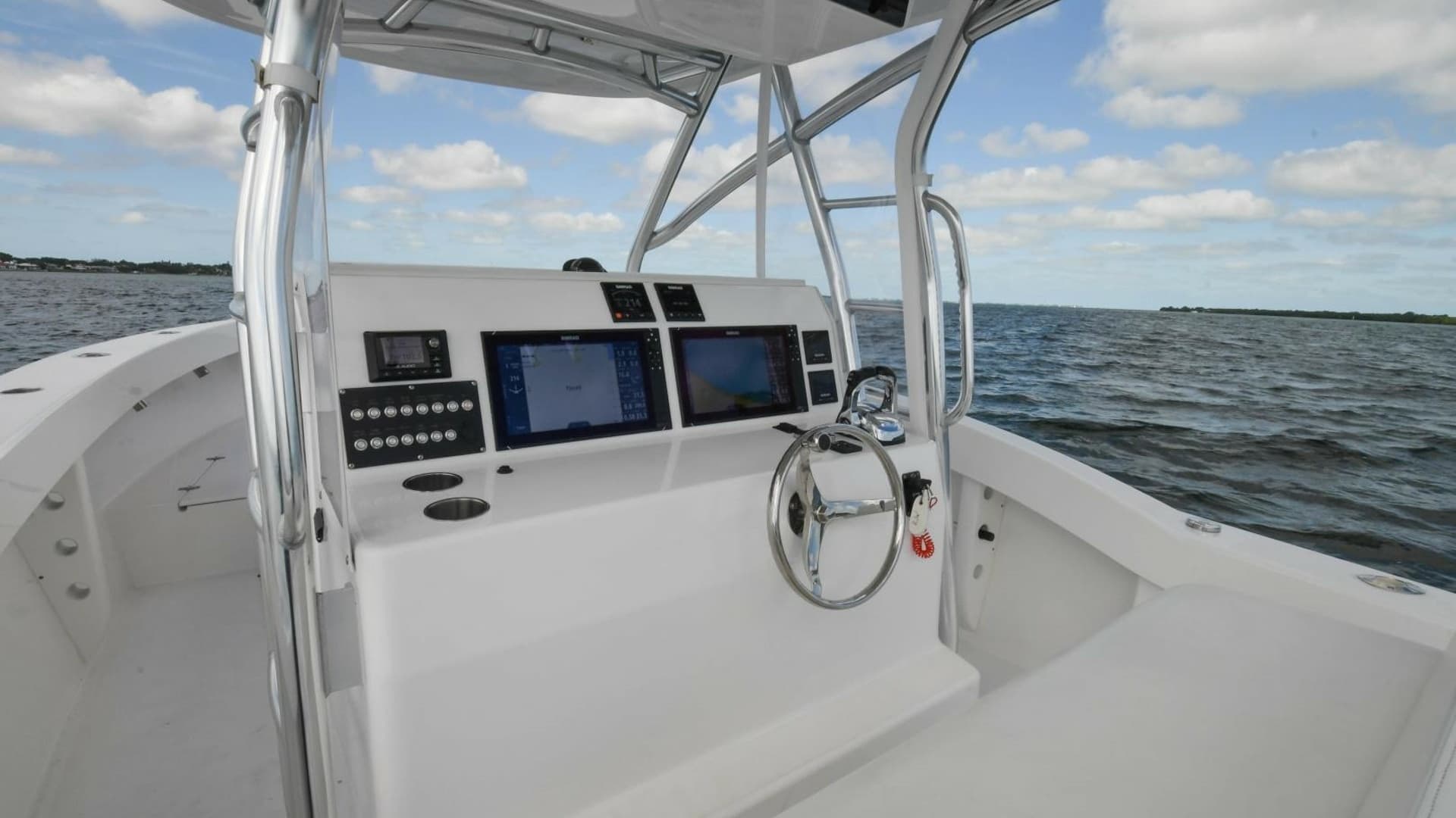 2019 Ocean Master 336 Center Console 