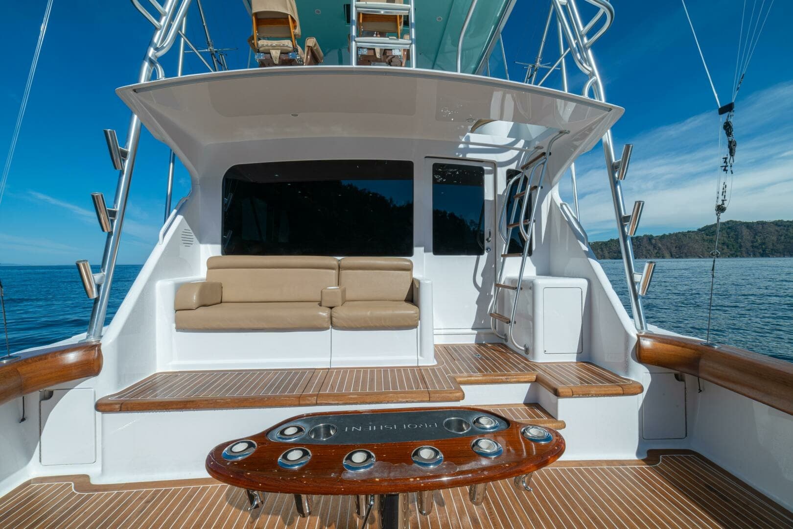 2006 Viking 56 "Scandaloso" - Cockpit
