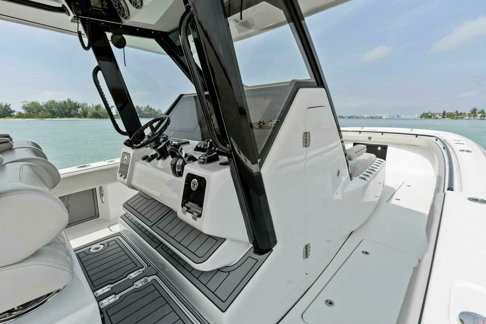 2022 Barker Boatworks 40 HPC 
