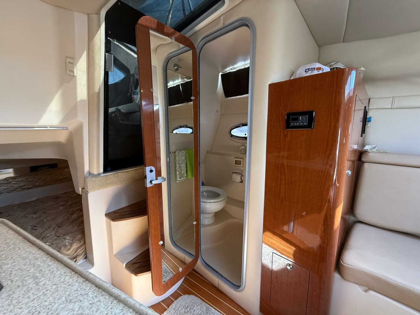 2008 Regal 2860 Window Express 28