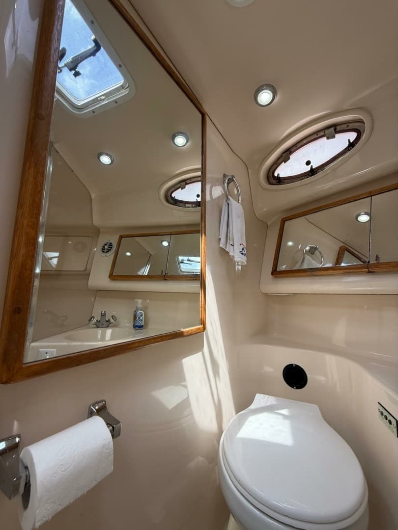 1996 Sea Ray 370 Sundancer 37