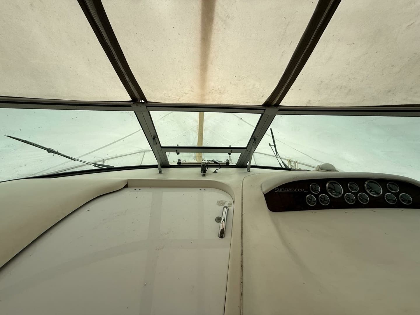 1997 Sea Ray 330 Sundancer 33