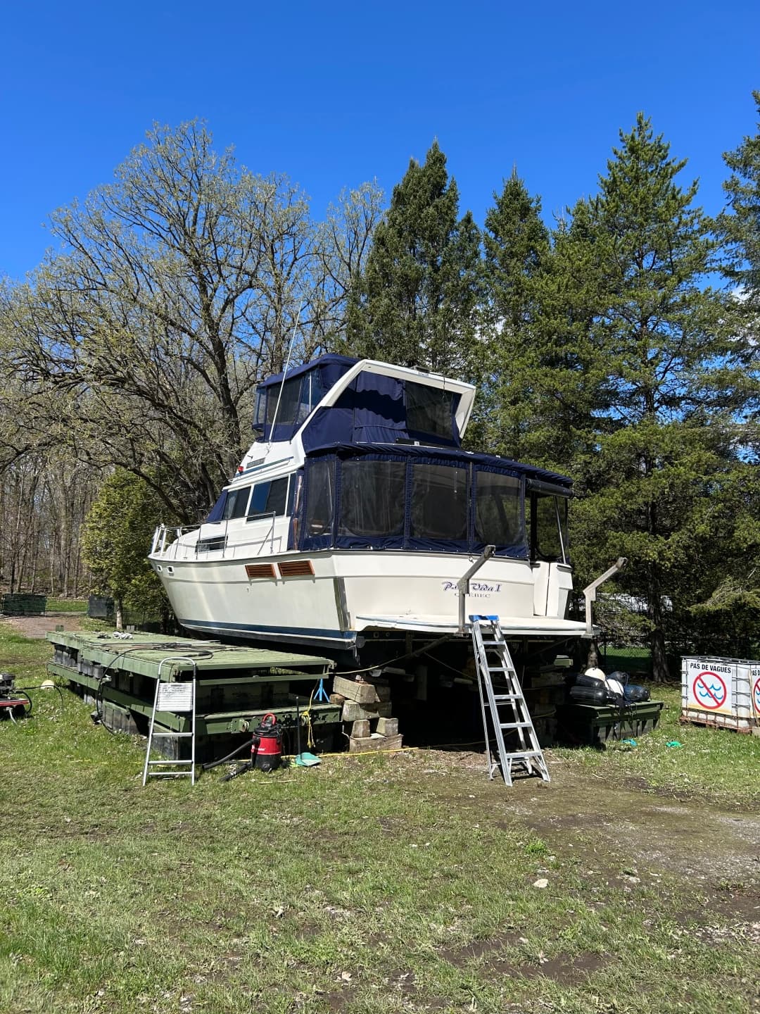 1985 Bayliner  3870
