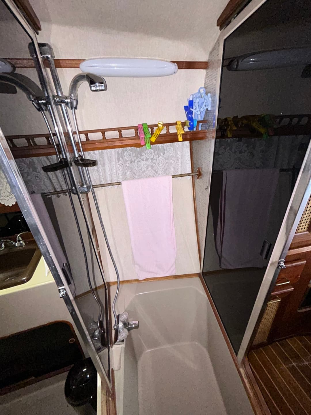 1985 Bayliner  3870