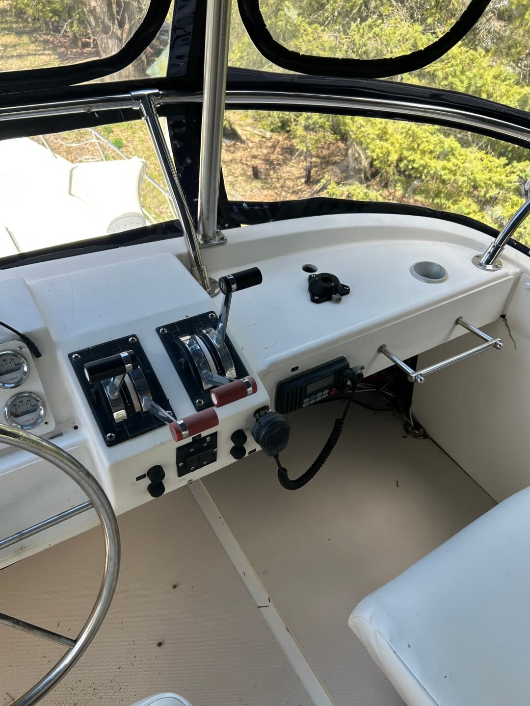 1985 Bayliner  3870