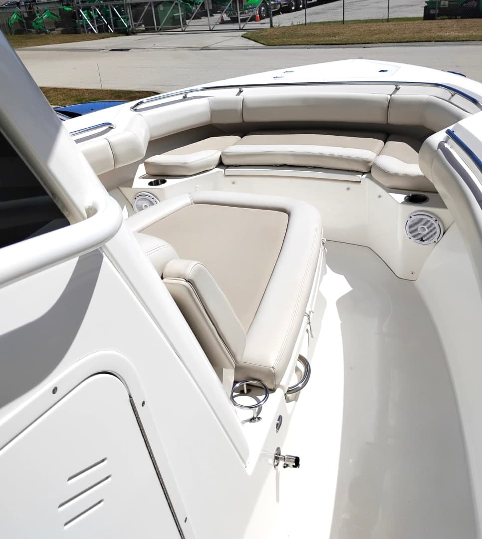 2018 Boston Whaler 280 Outrage