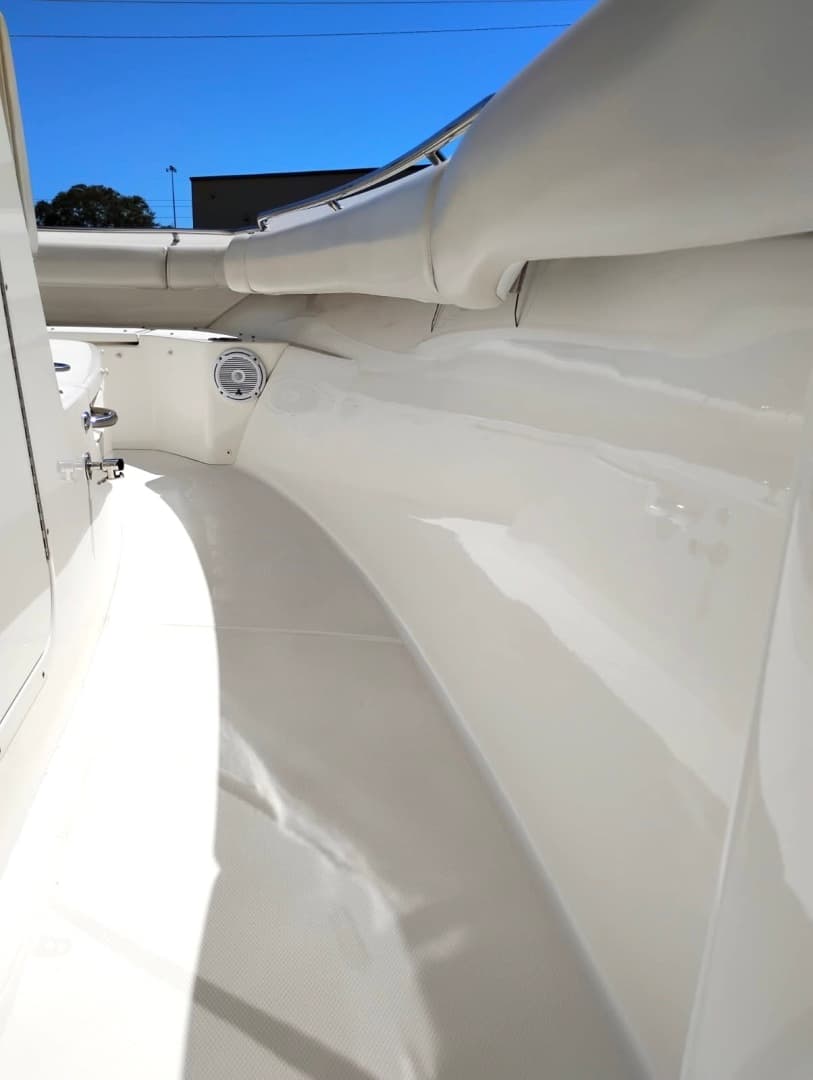 2018 Boston Whaler 280 Outrage