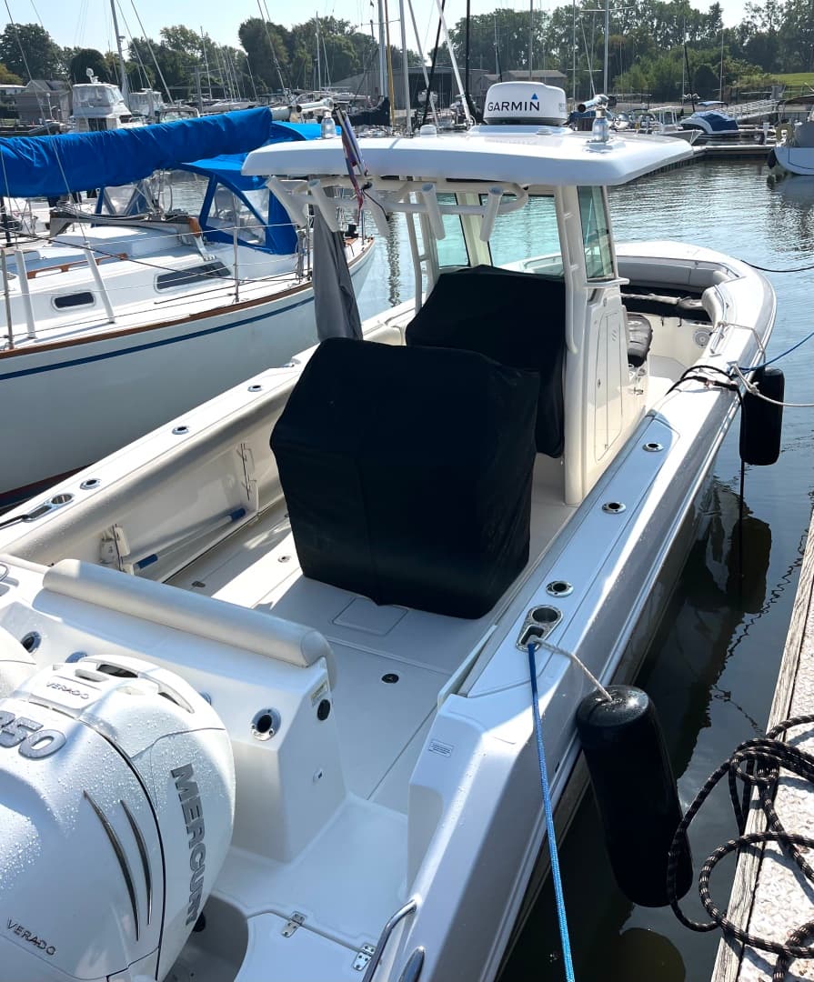 2018 Boston Whaler 280 Outrage