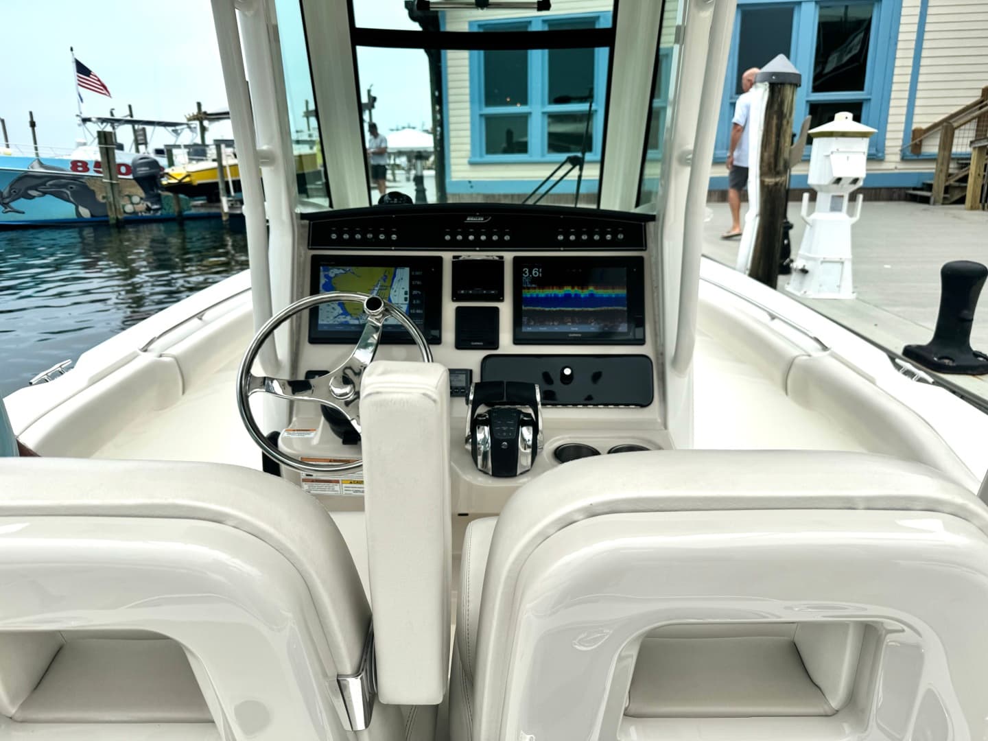 2018 Boston Whaler 280 Outrage