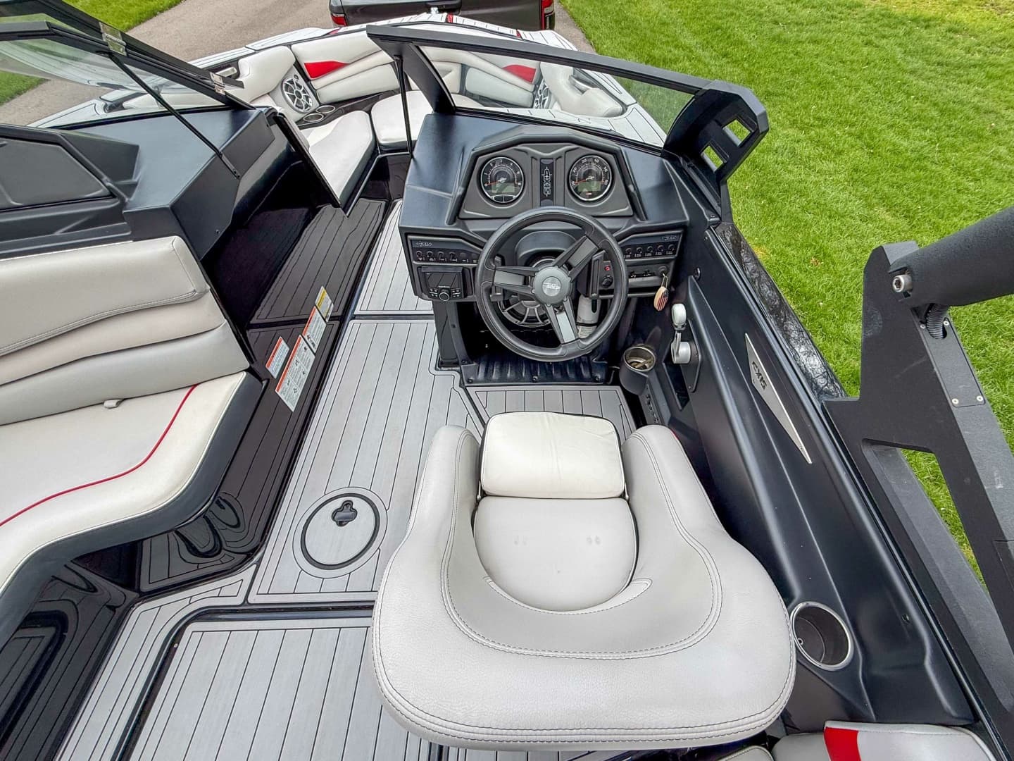 2016 Axis A22