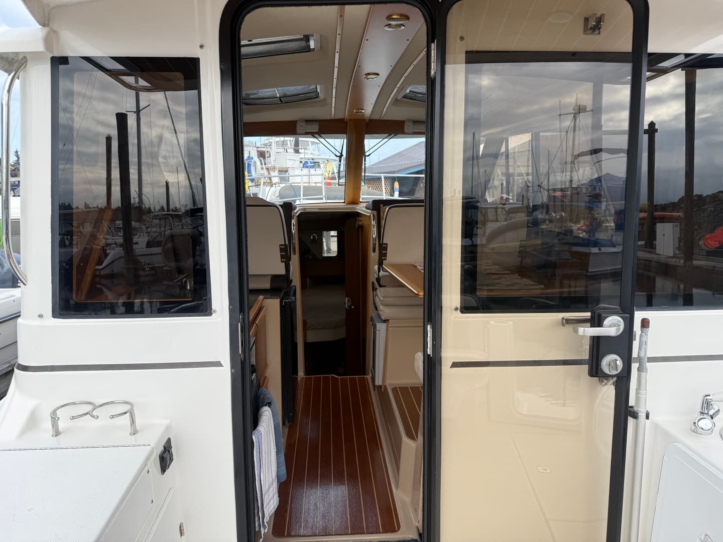2015 Cutwater C-28 28