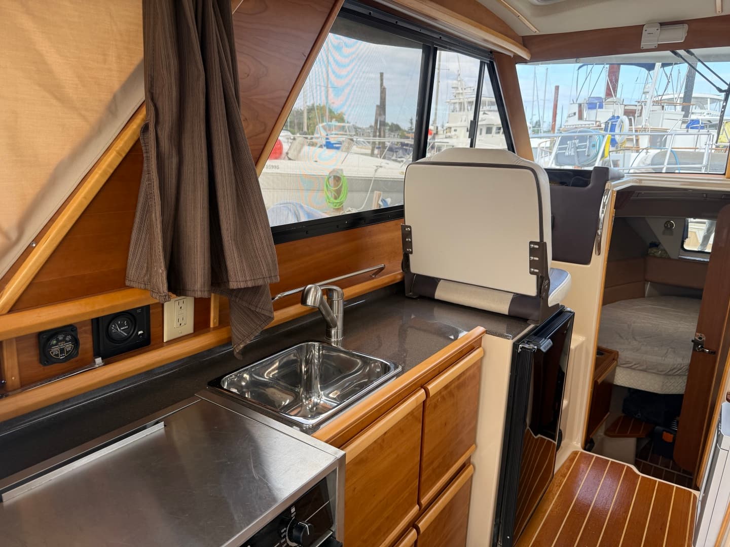 2015 Cutwater C-28 28