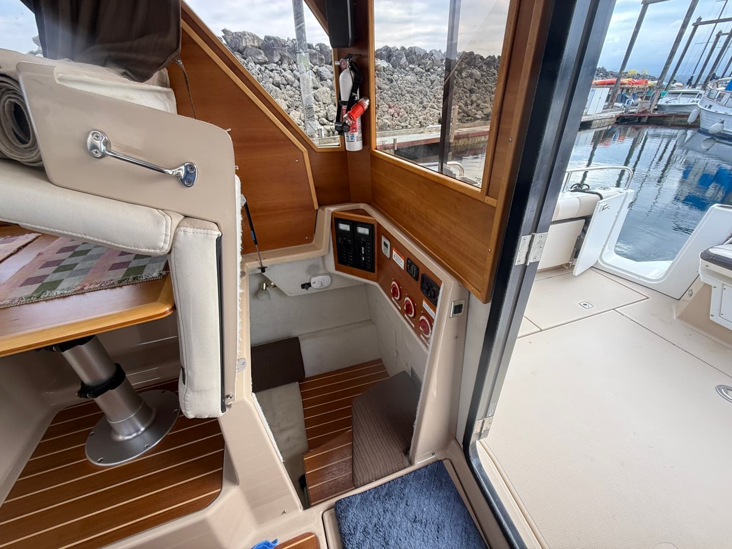 2015 Cutwater C-28 28