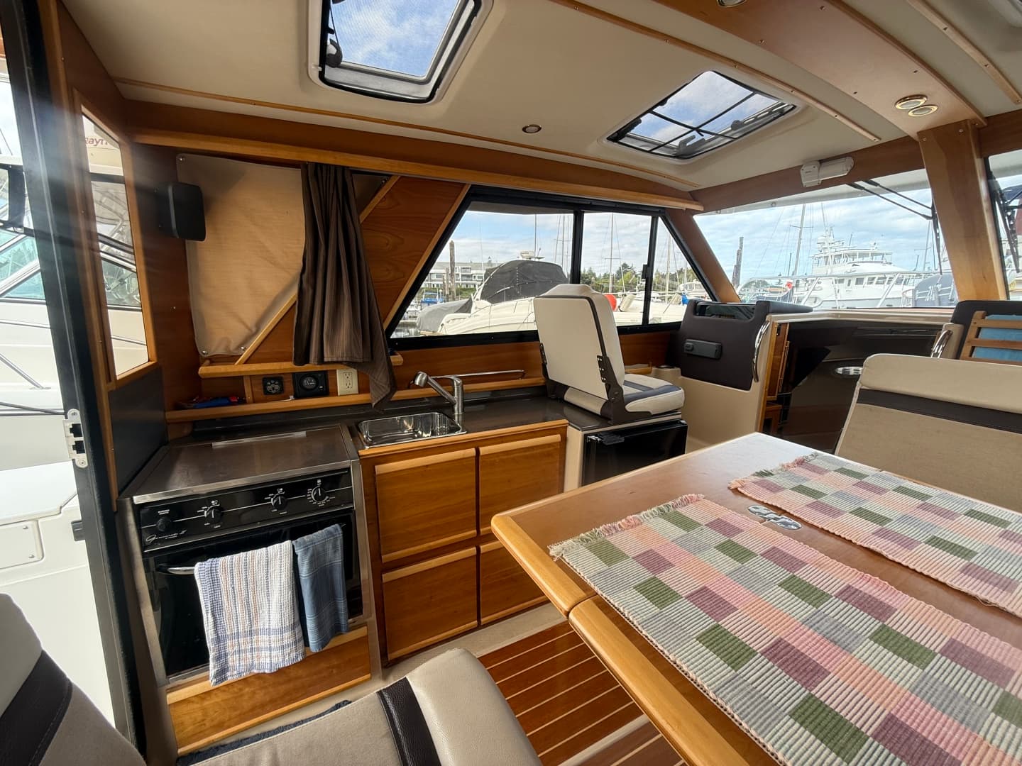 2015 Cutwater C-28 28
