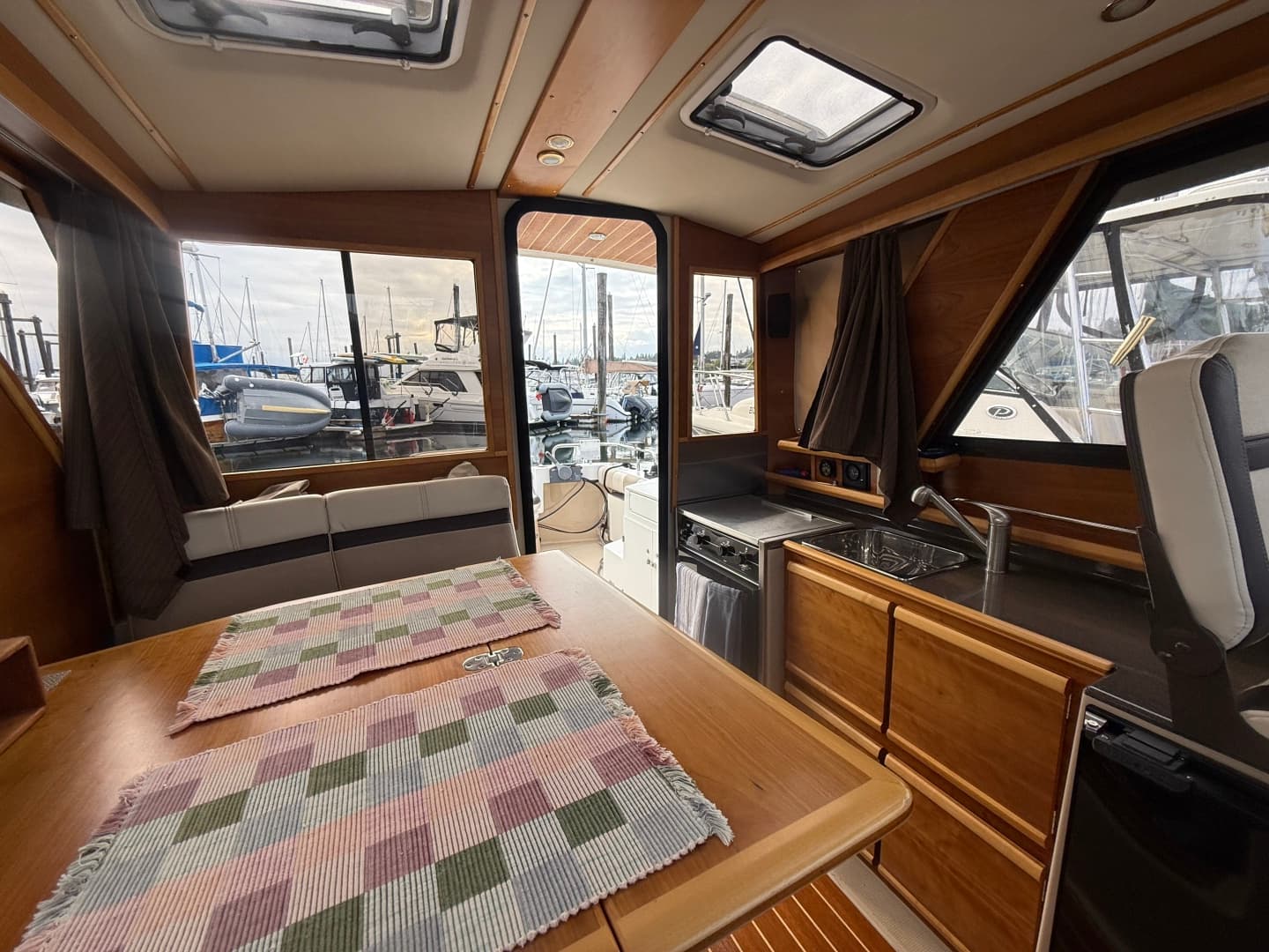 2015 Cutwater C-28 28