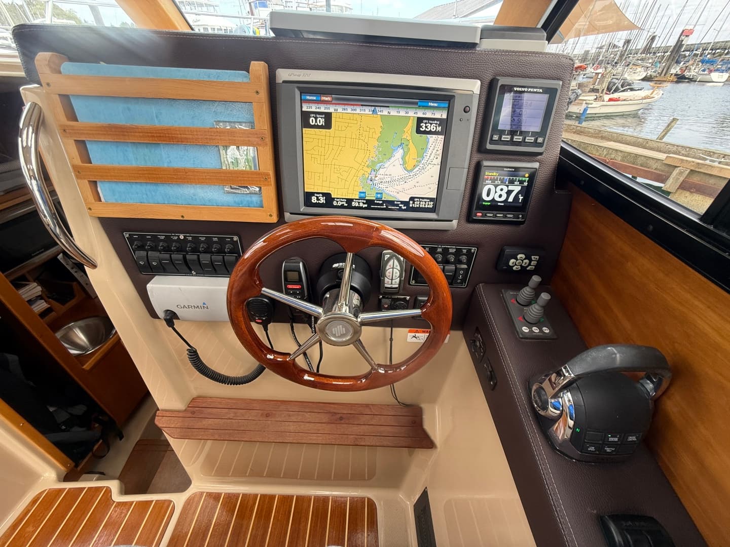 2015 Cutwater C-28 28