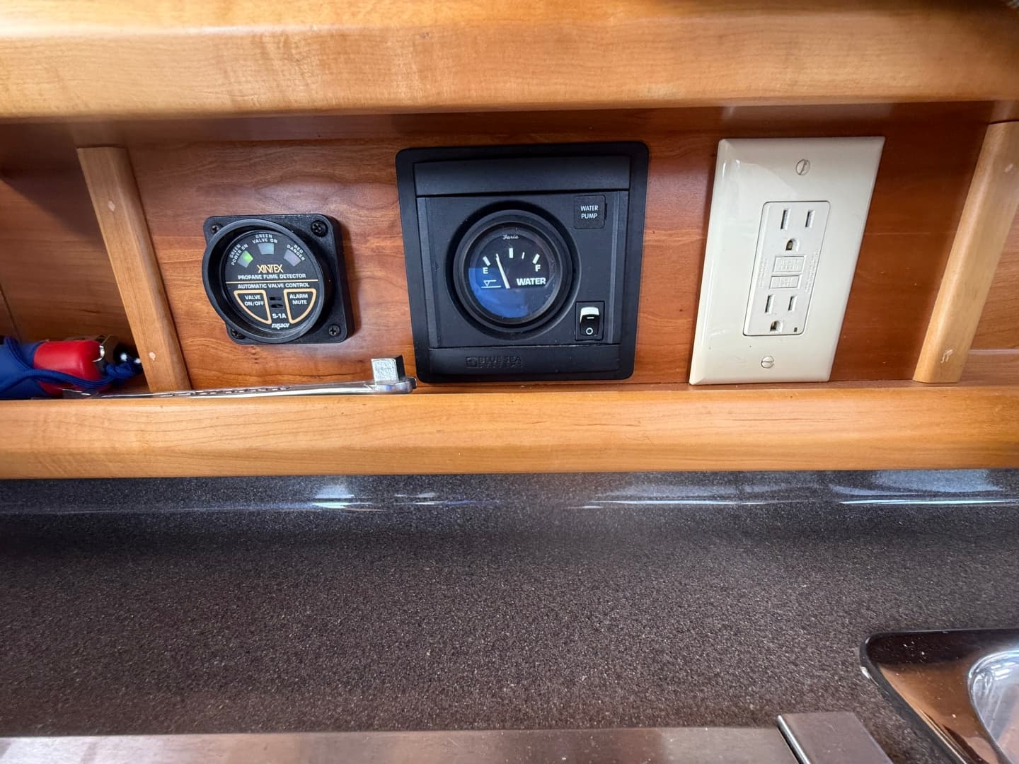 2015 Cutwater C-28 28