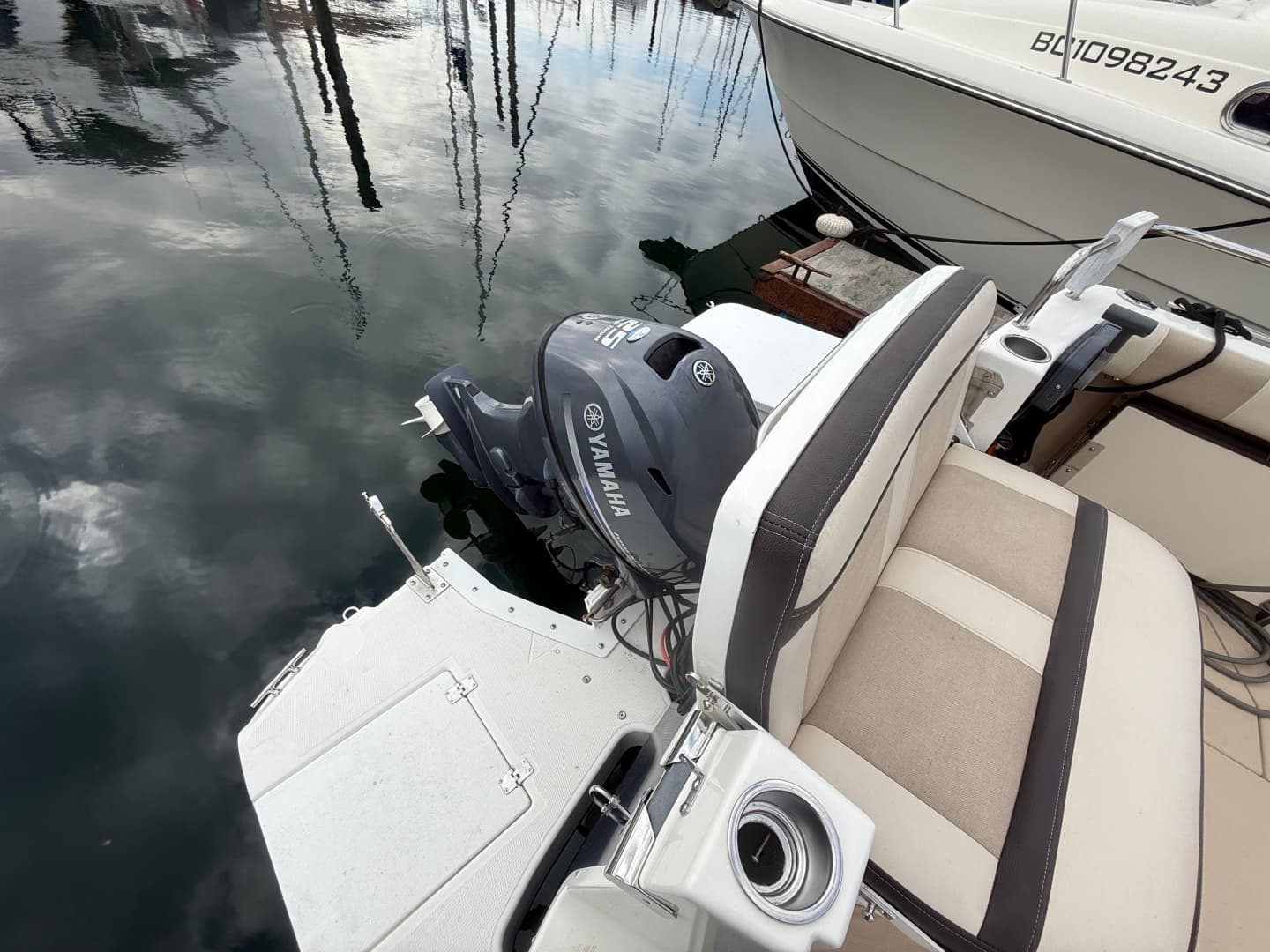2015 Cutwater C-28 28