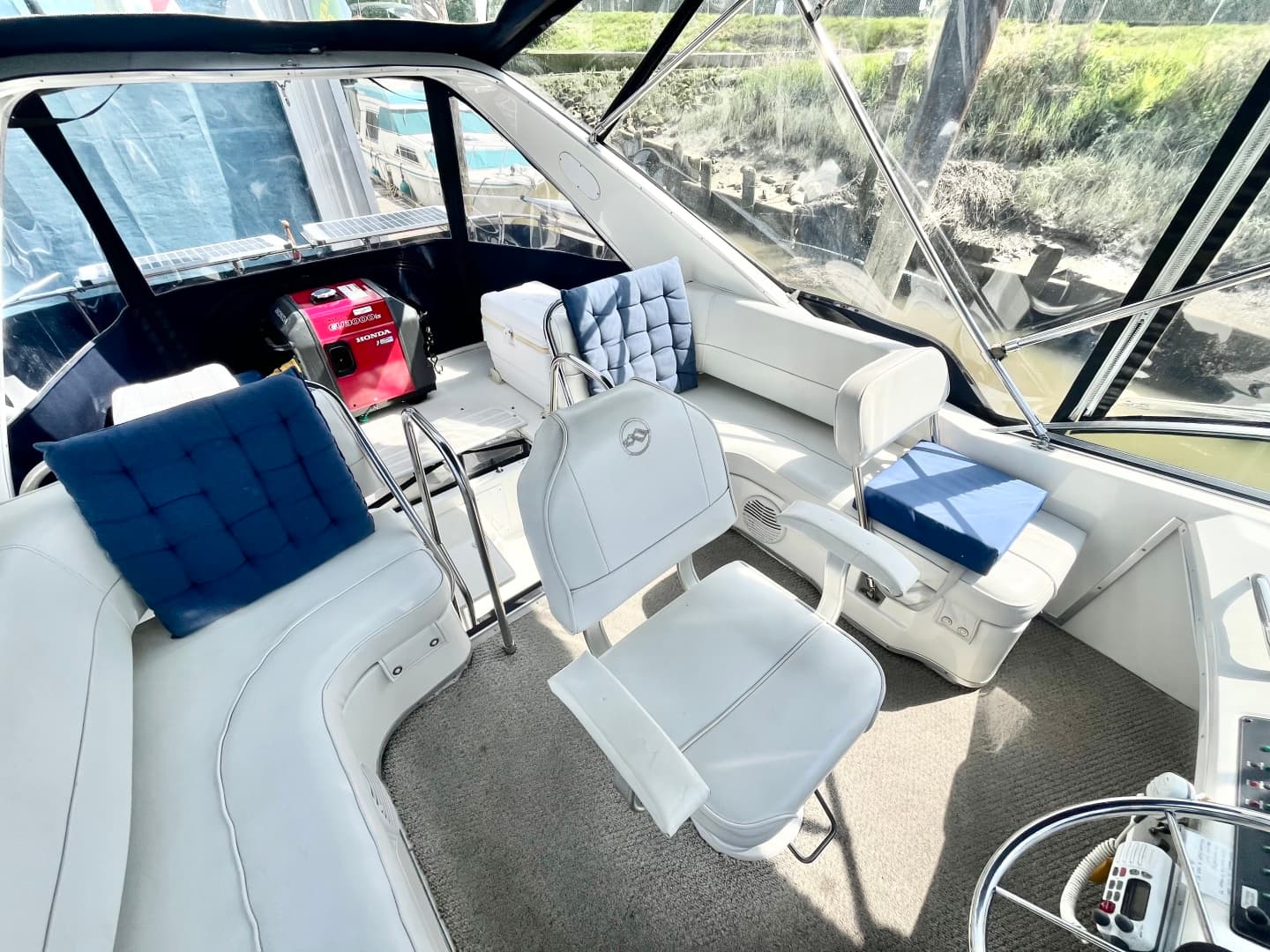 2000 Bayliner  3388