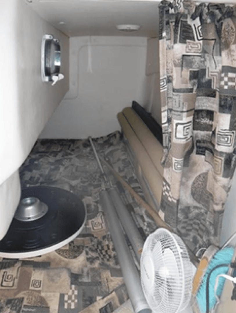 2004 Rinker 2500 Fiesta Vee