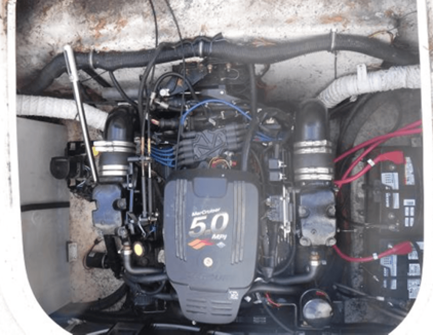 2004 Rinker 2500 Fiesta Vee