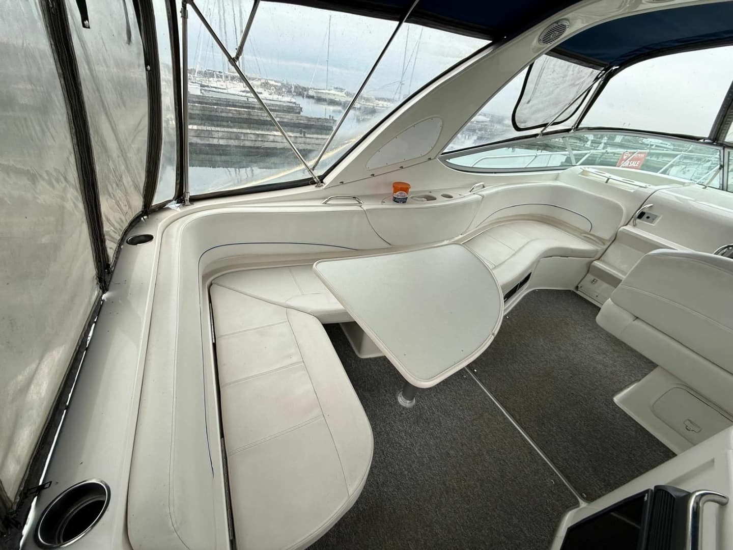 2008 Bayliner 320 Express Cruiser 32