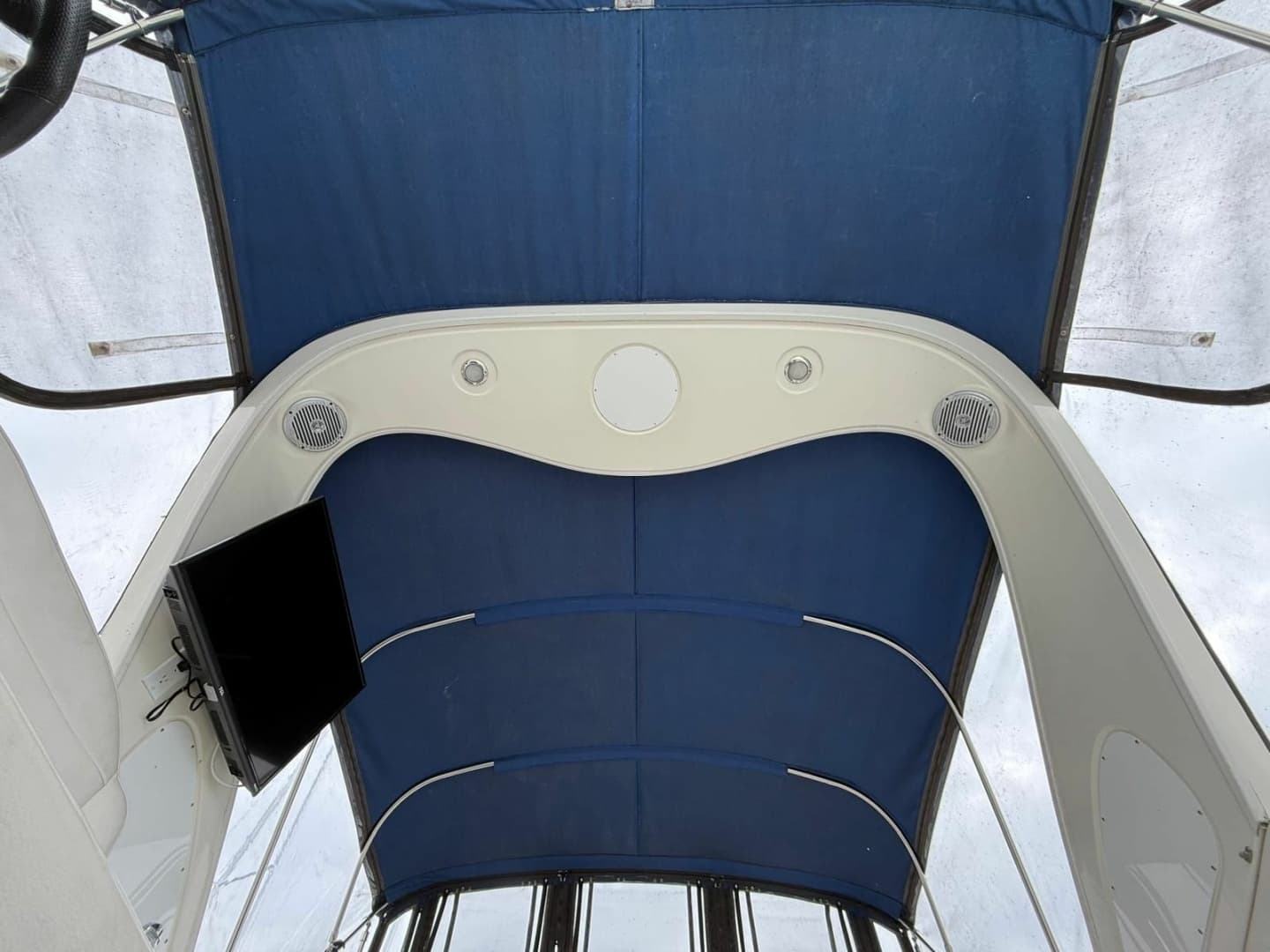 2008 Bayliner 320 Express Cruiser 32