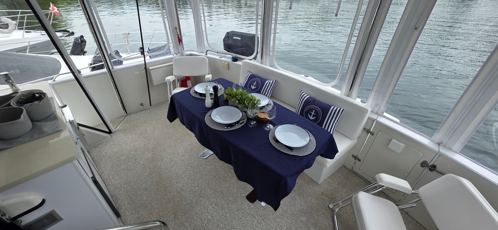 1987 Carver 4207 Aft Cabin 42