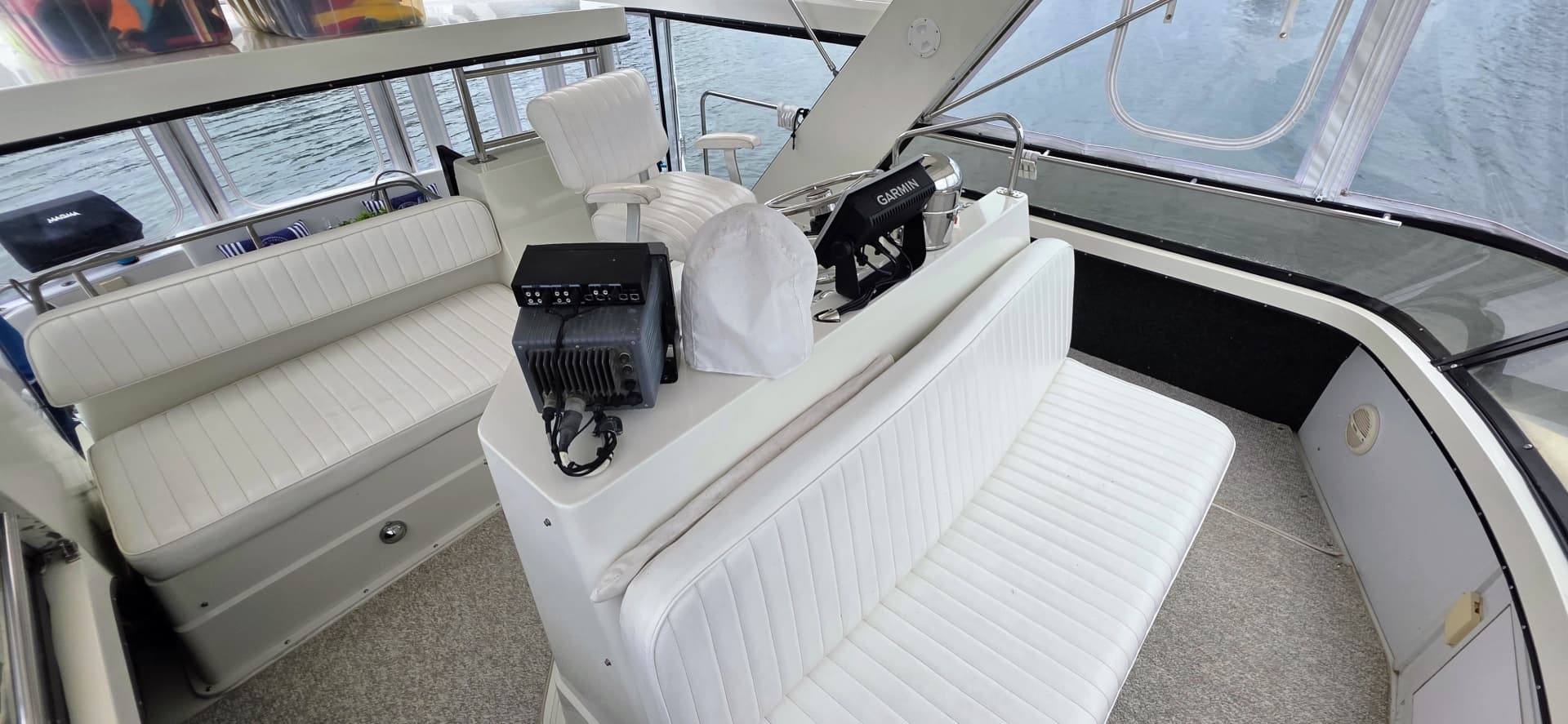 1987 Carver 4207 Aft Cabin 42