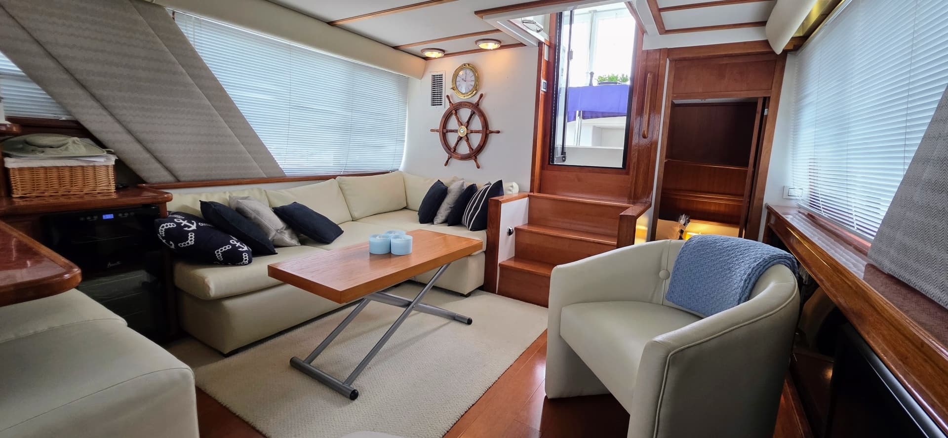 1987 Carver 4207 Aft Cabin 42
