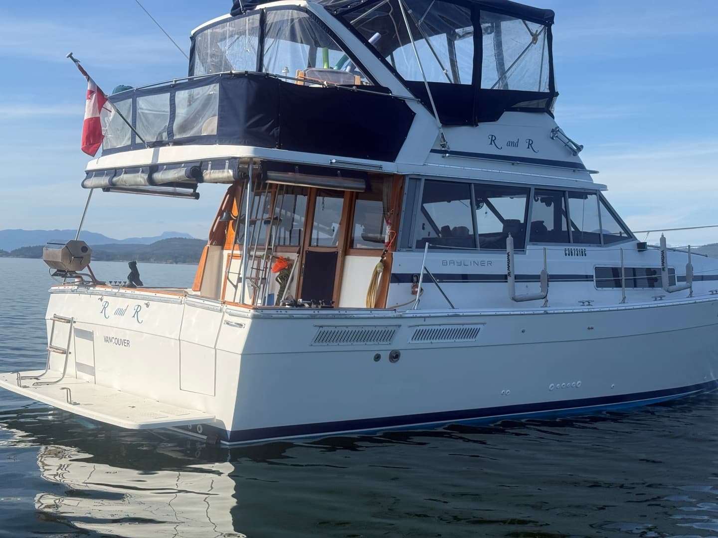1985 Bayliner 3870 Motoryacht 38