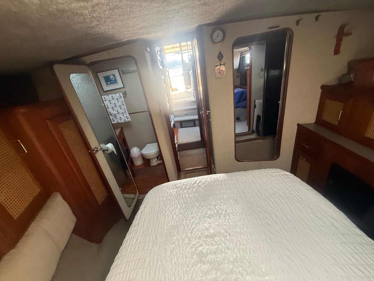 1985 Bayliner 3870 Motoryacht 38