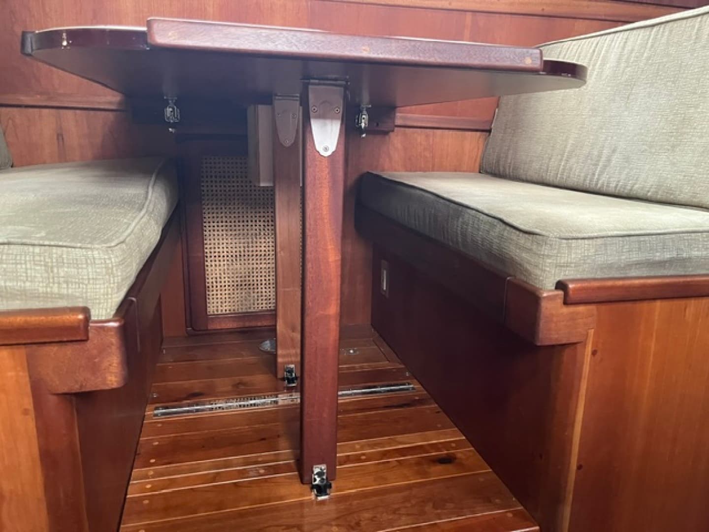 2020 Bruce Roberts Bruce Roberts 46' Pilothouse 46