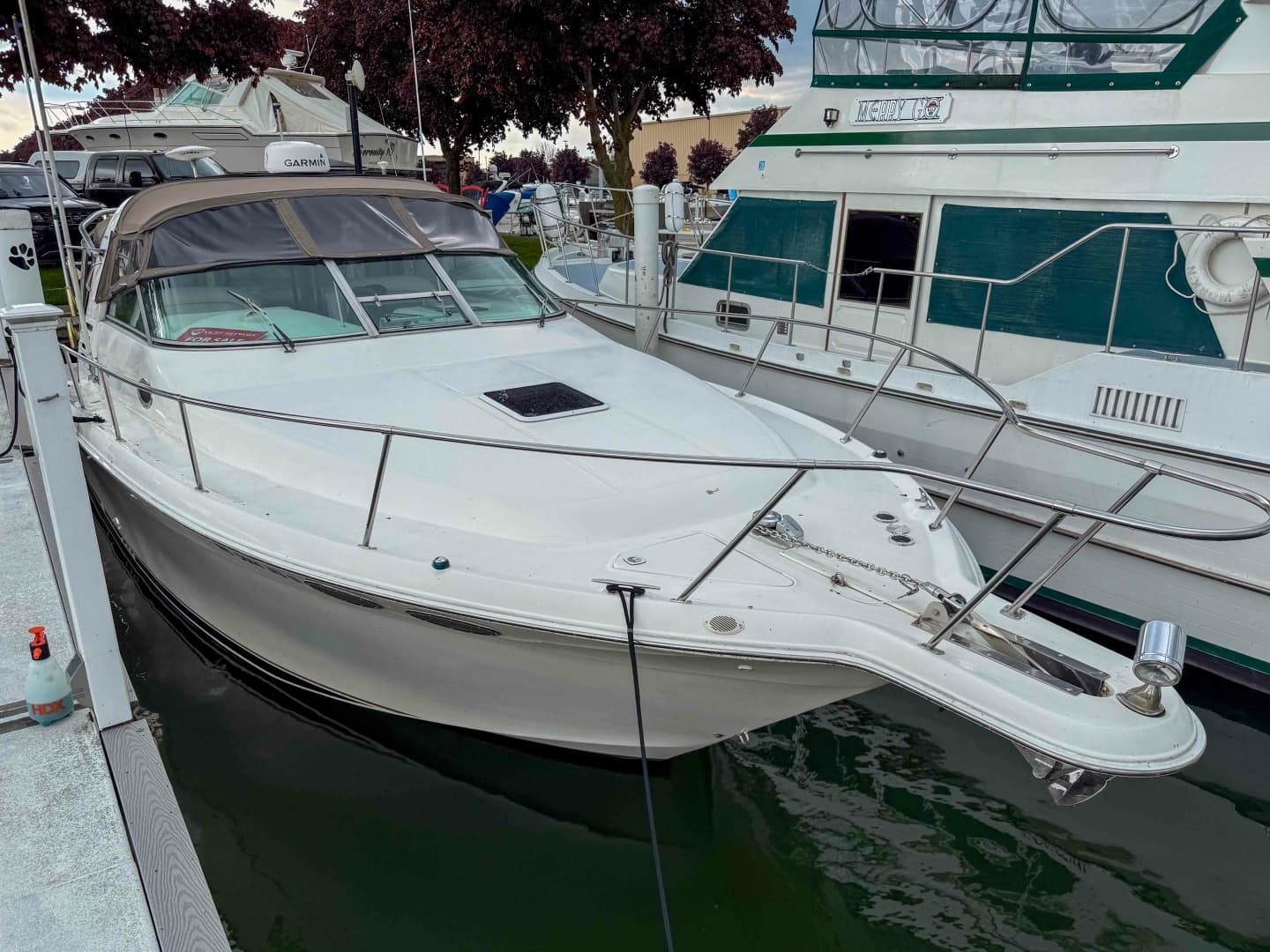 1997 Sea Ray 330 Express Cruiser