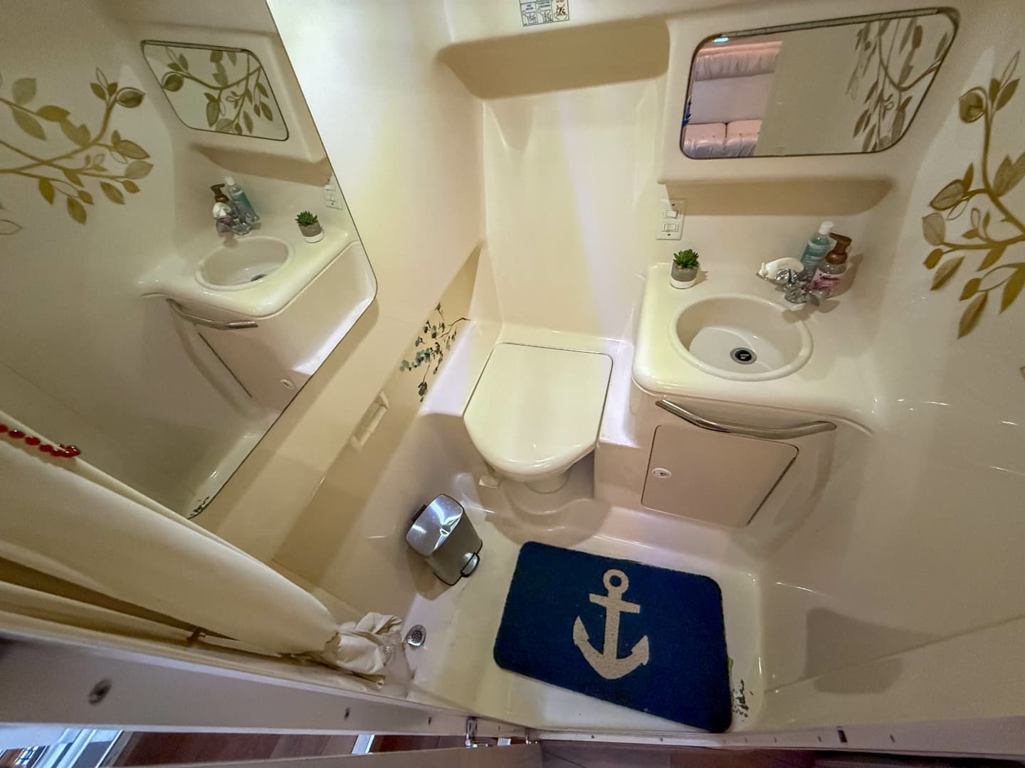 1997 Sea Ray 330 Express Cruiser
