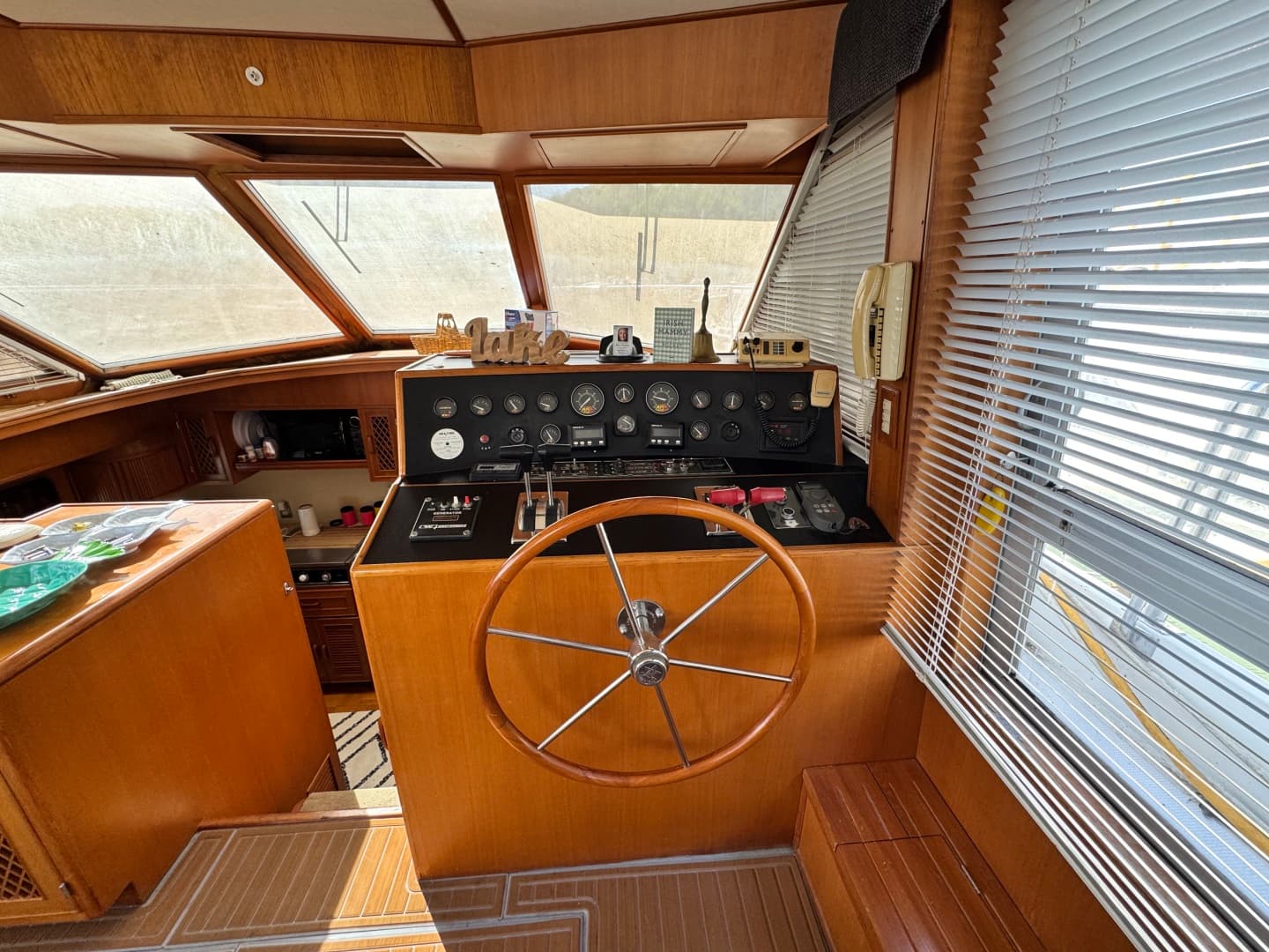 1989 Hi-Star 44 Trawler 44