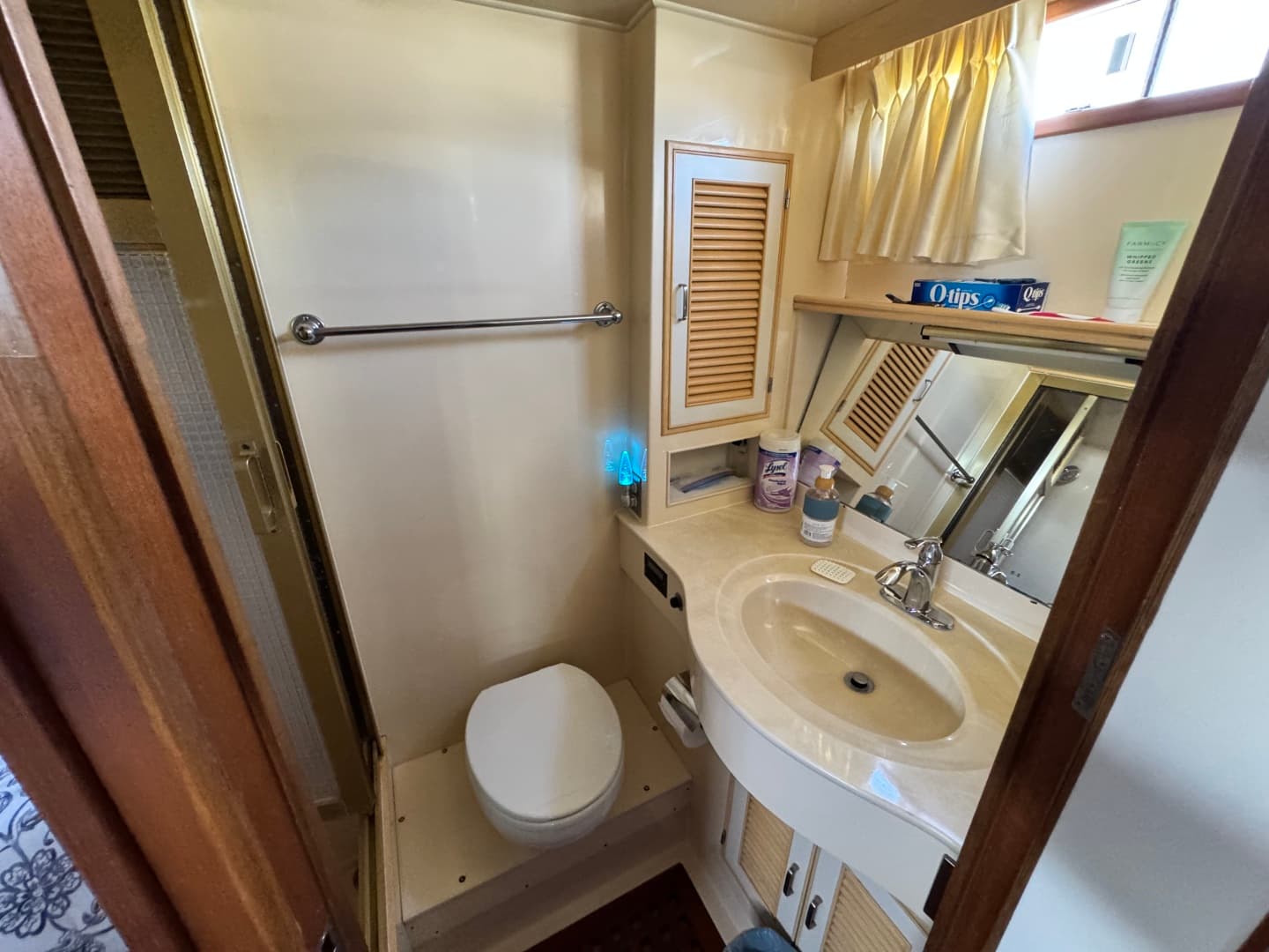 1989 Hi-Star 44 Trawler 44