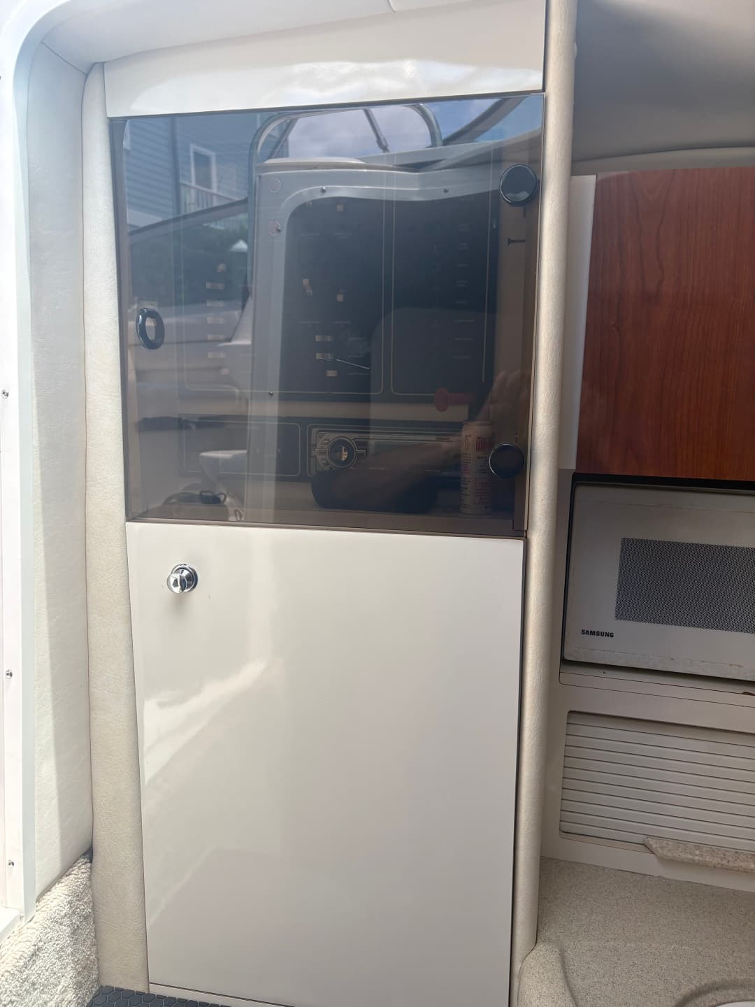 2000 Monterey 322 Cruiser