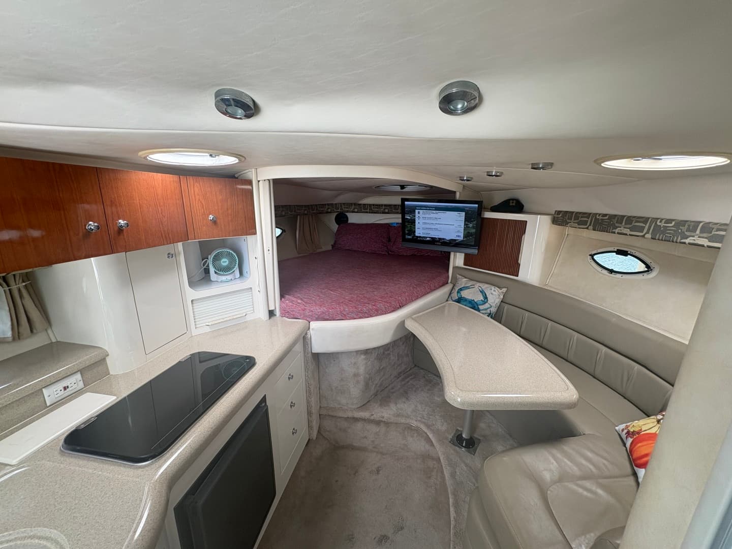 2000 Monterey 322 Cruiser