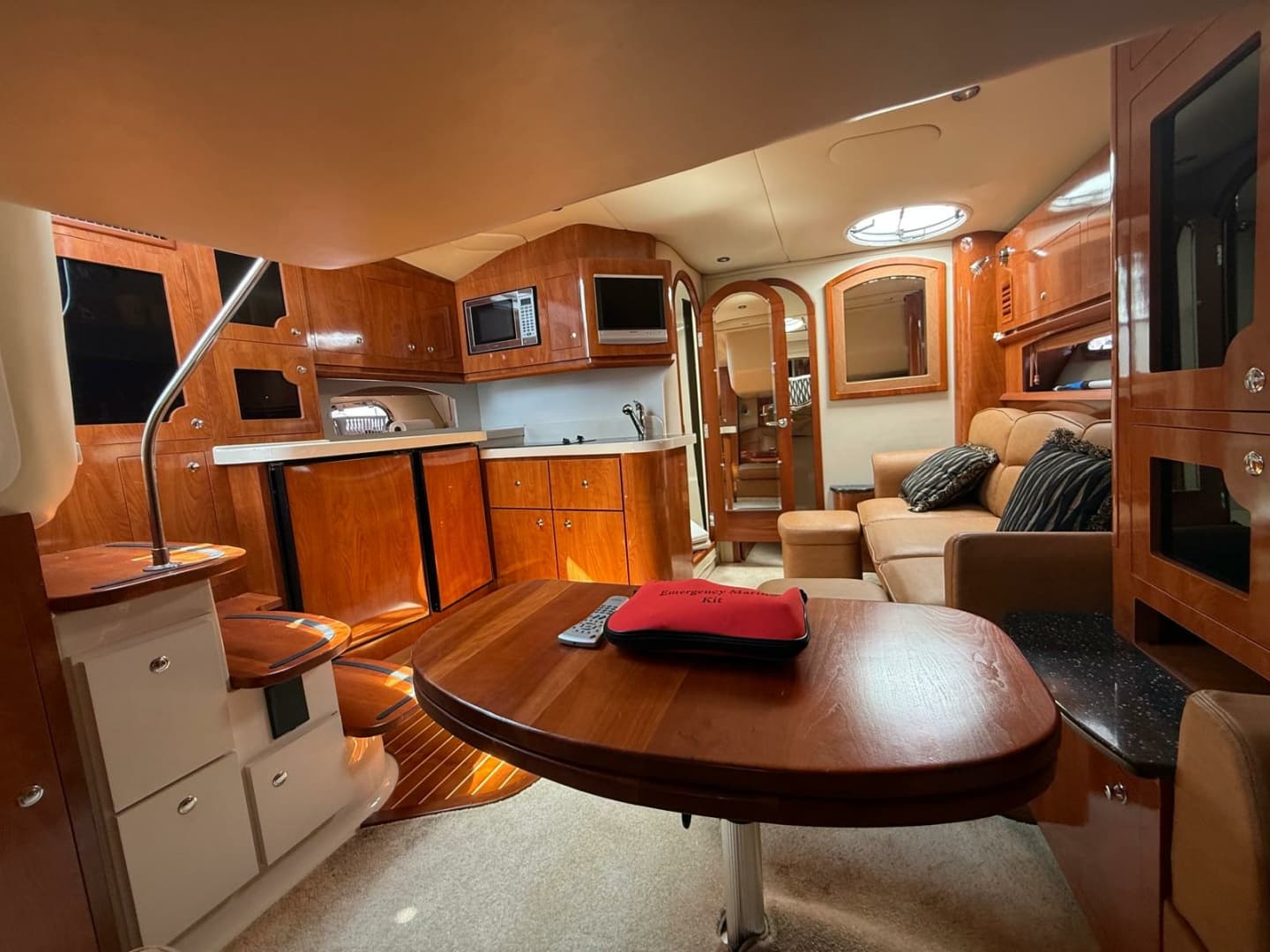 2007 Four Winns 378 37