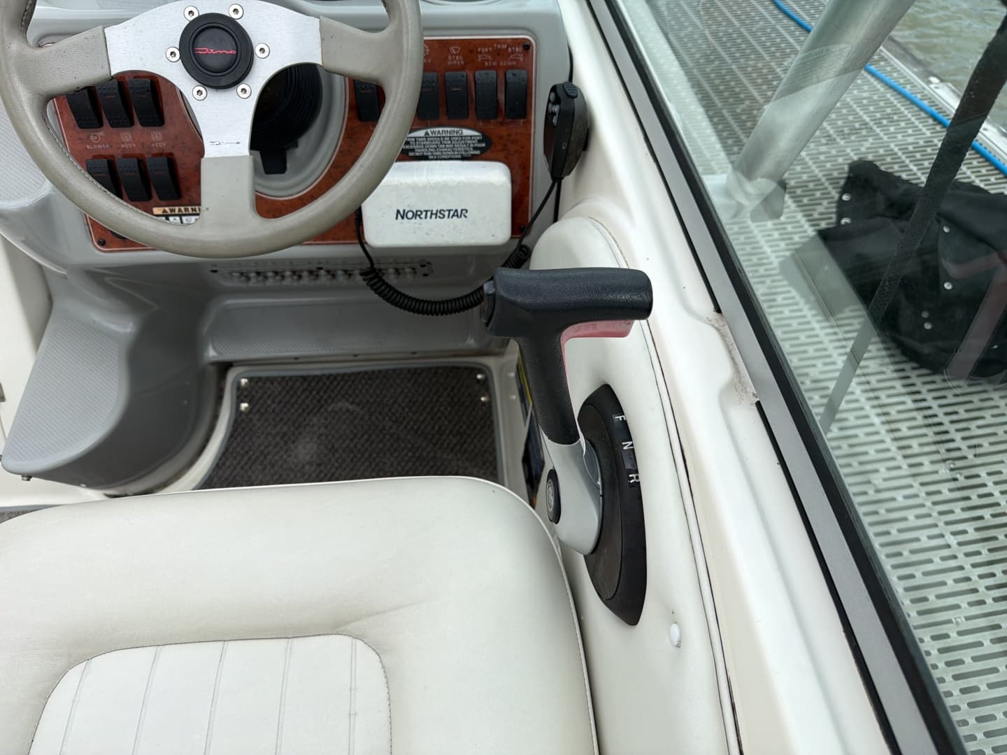 2007 Bayliner 245