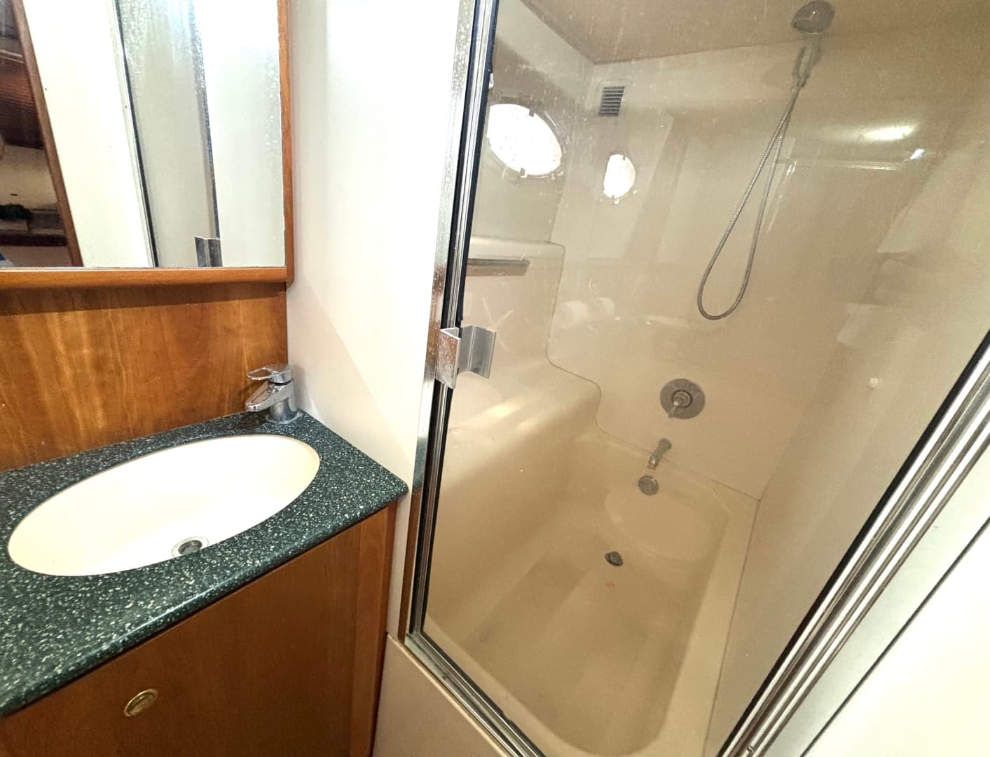 1999 Silverton 453 Motor Yacht