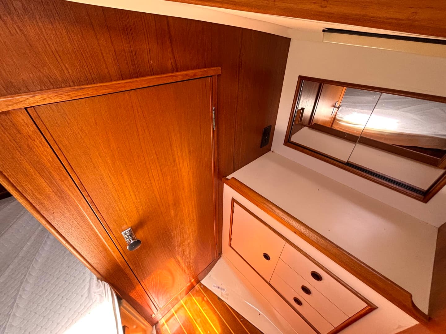 1985 Nonsuch 30 Ultra 30