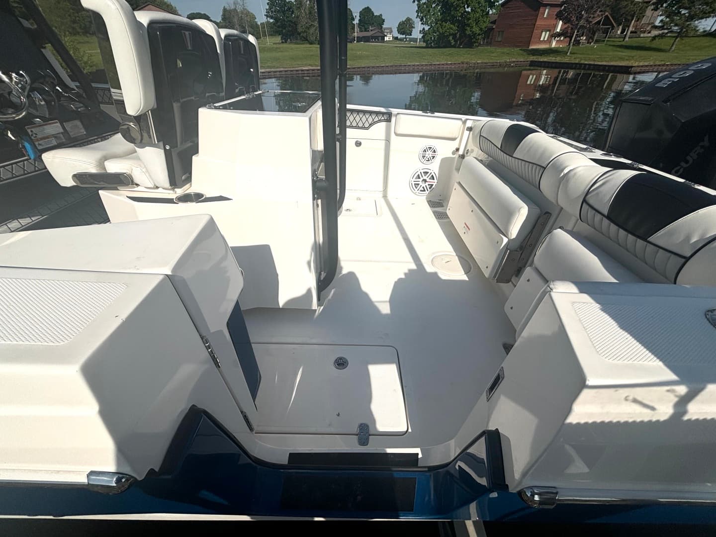 2019 Wellcraft 302 Fisherman 30