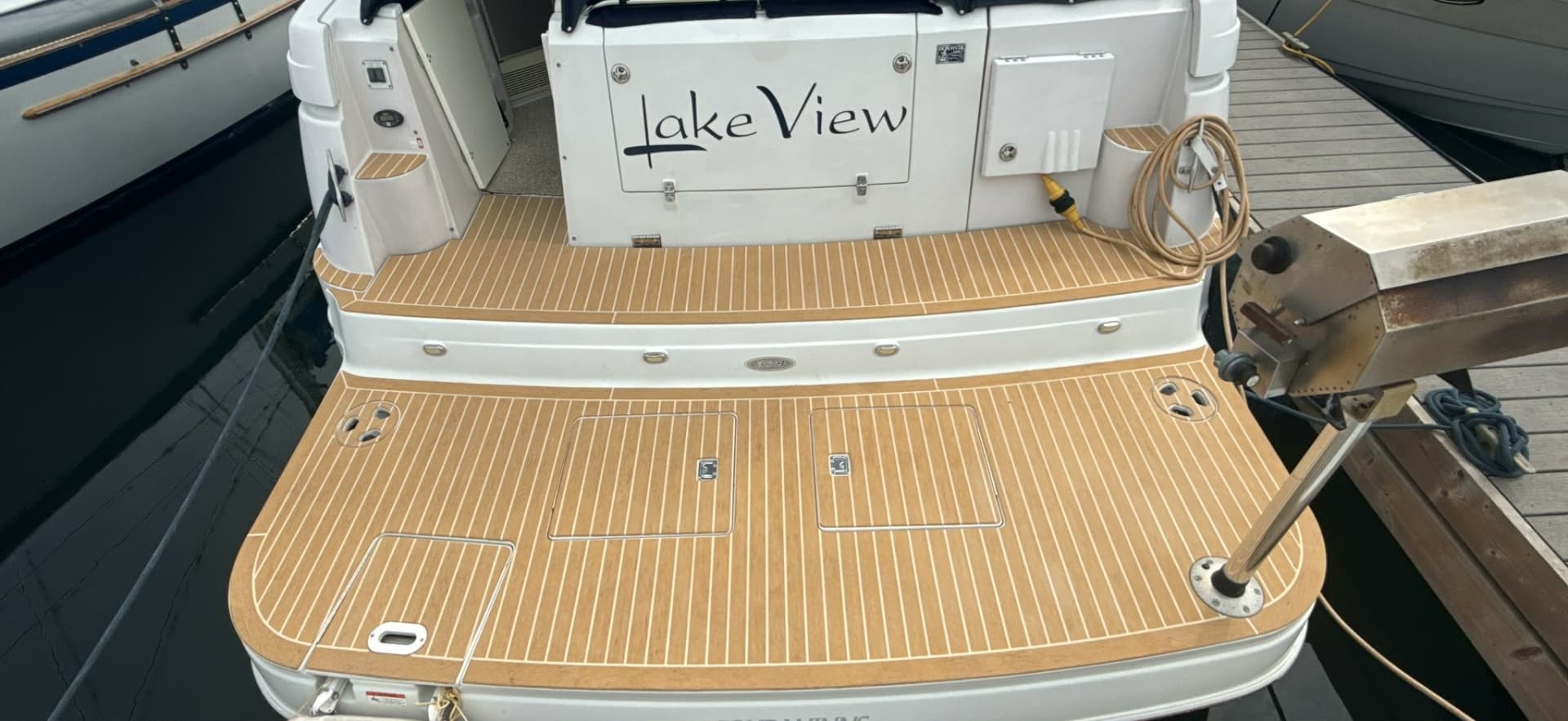2005 Four Winns 378 Vista