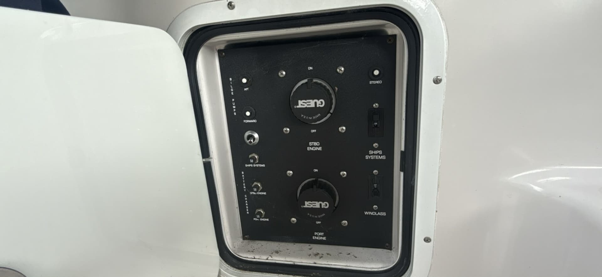 2005 Four Winns 378 Vista