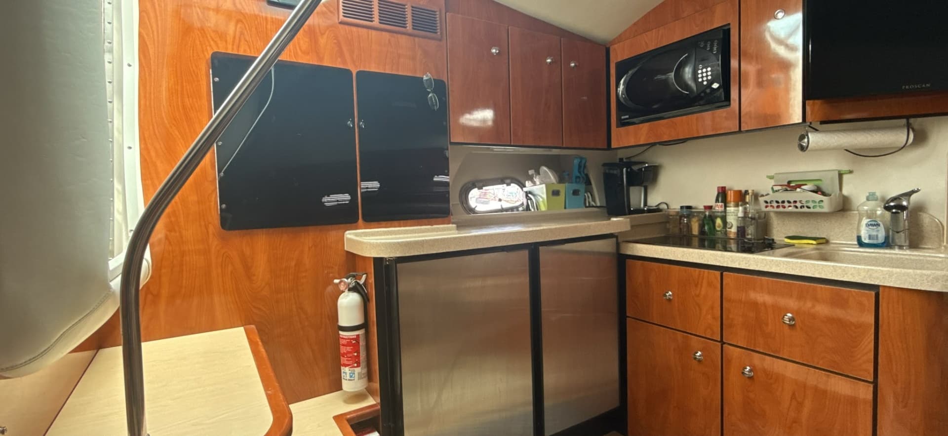 2005 Four Winns 378 Vista